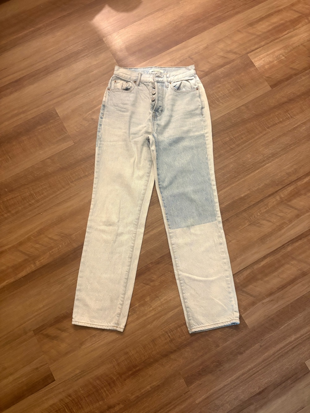 PacSun Light Washed Jeans